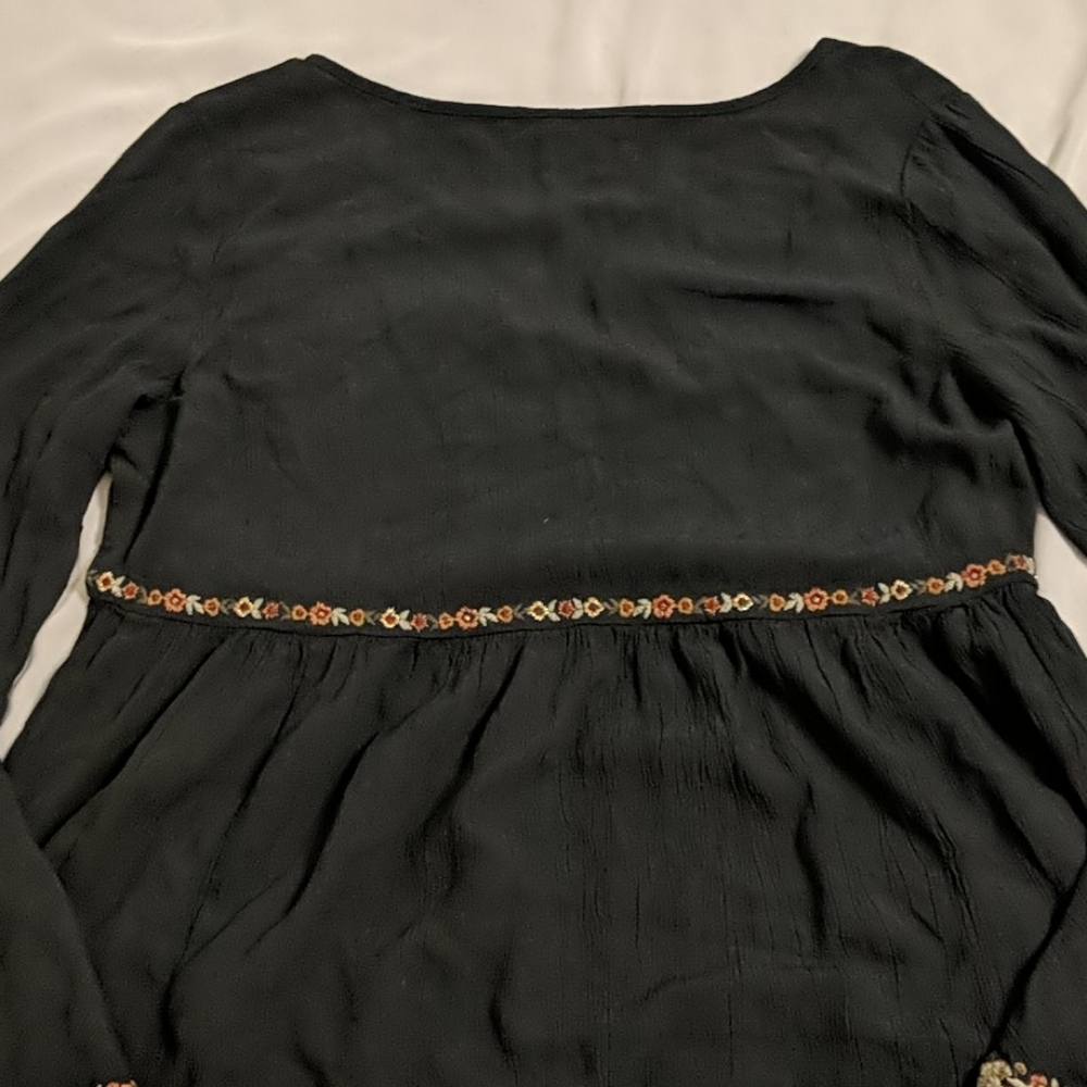 Shirt - Picture 3 of 7